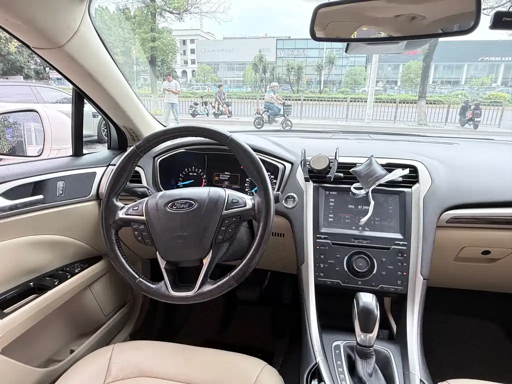 Ford Mondeo 2.0L GTDi200 Fashion Type, фото 7