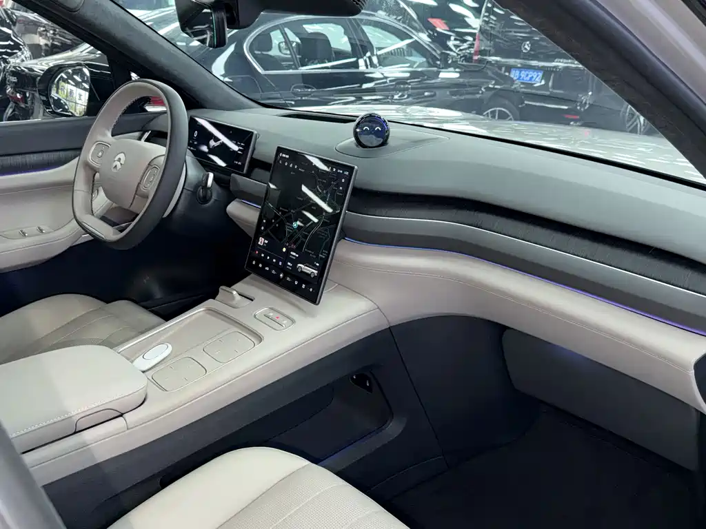 NIO ES8 — миниатюра 14
