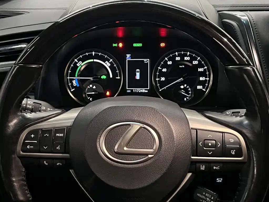 Lexus LM — миниатюра 10