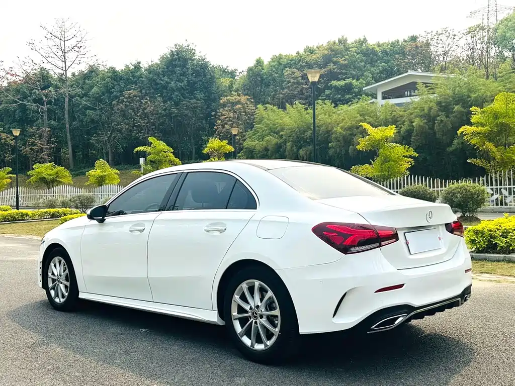 MERCEDES-BENZ A CLASS