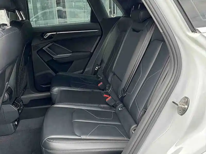 Audi Q3 — миниатюра 10