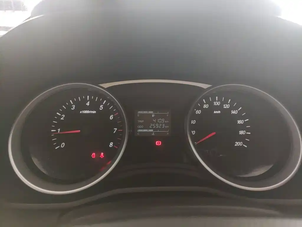 Wuling Hongguang S3 — миниатюра 12
