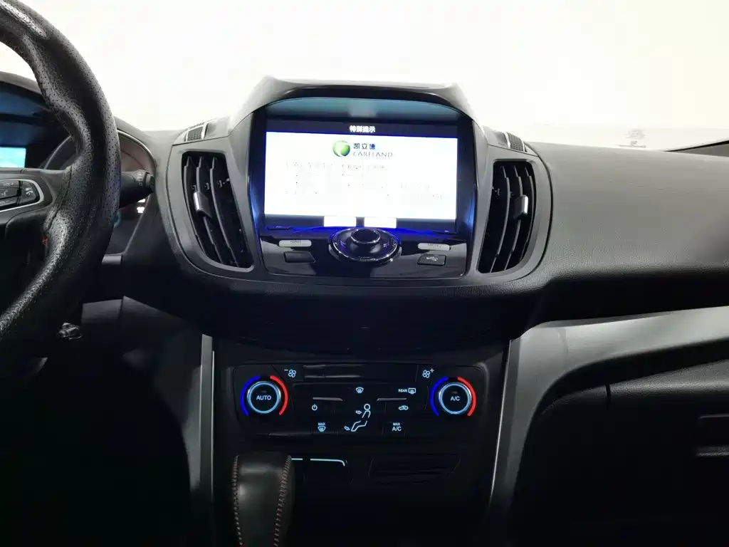 Ford Kuga — миниатюра 12