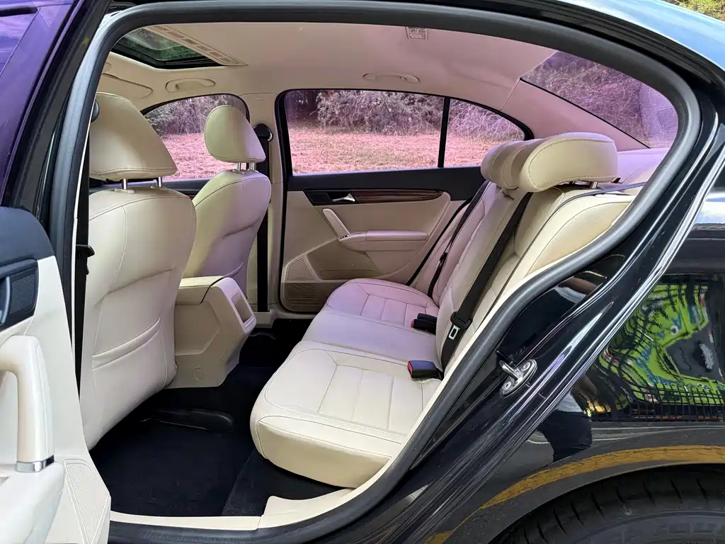 Volkswagen Lavida — миниатюра 8