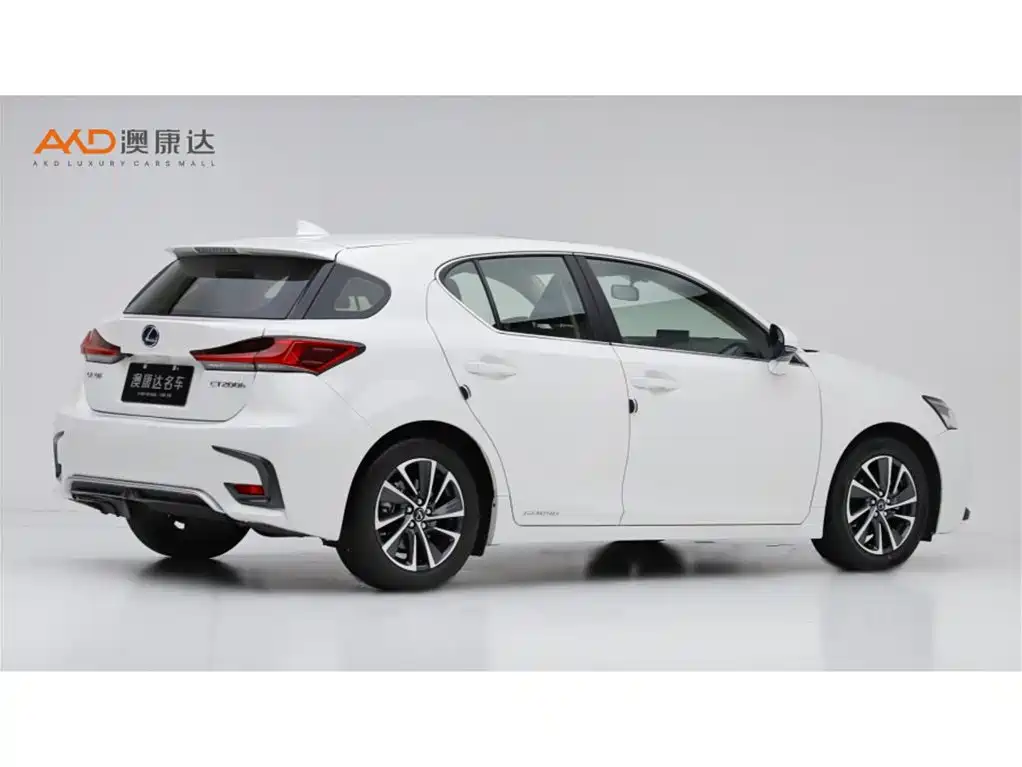 Lexus CT — миниатюра 3