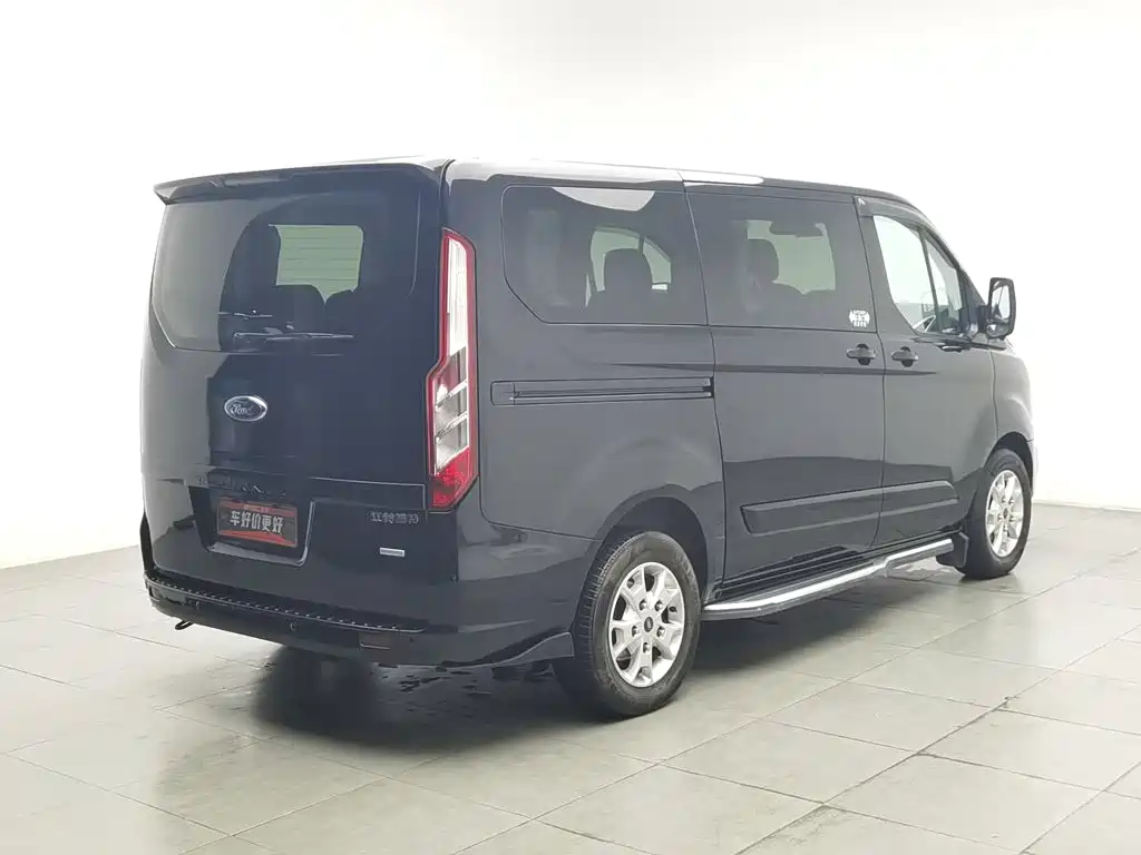 Ford Tourneo — миниатюра 2