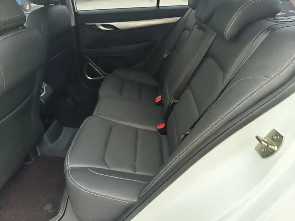 Geely Emgrand — миниатюра 17