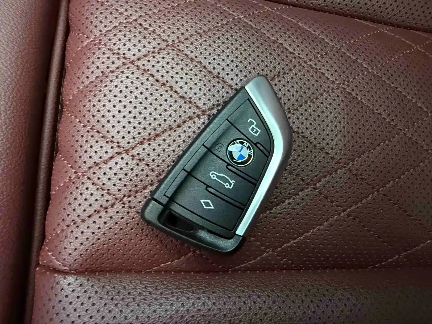 BMW 3 series 2023 Белый из Китая, фото 5