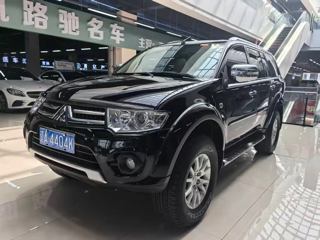 Mitsubishi Pajero Sport 2013 3.0L AT Flagship