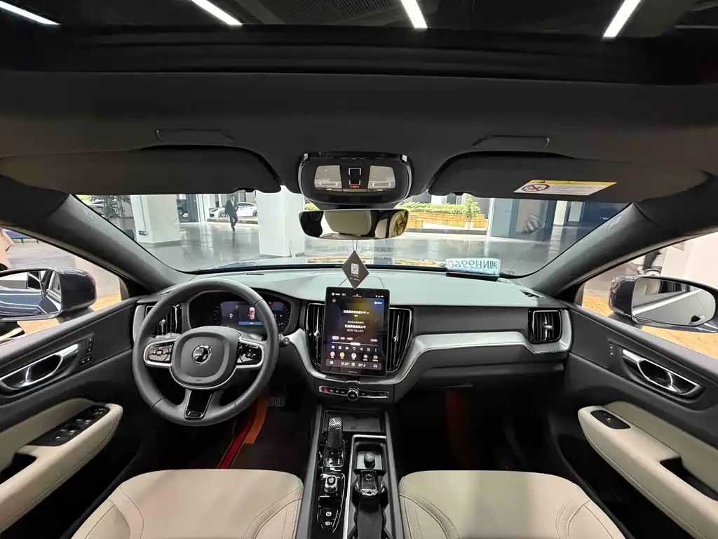 Volvo XC60 — миниатюра 15