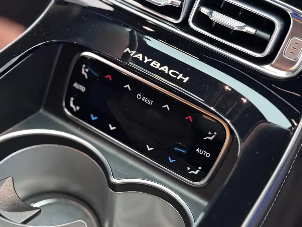 Mercedes-Benz S-Class — миниатюра 23