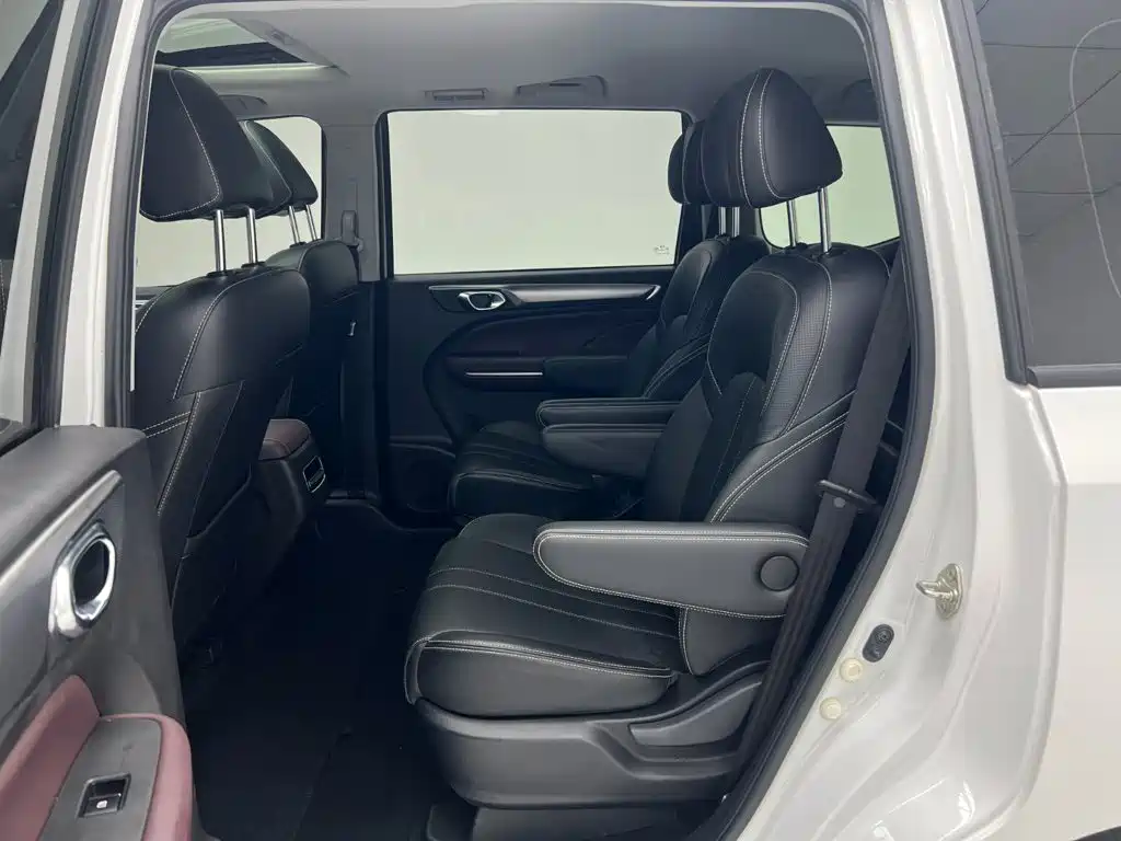 GAC Motor Trumpchi M6 — миниатюра 8