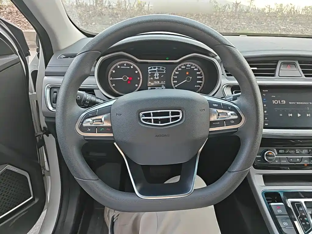 Geely Emgrand GL — миниатюра 11