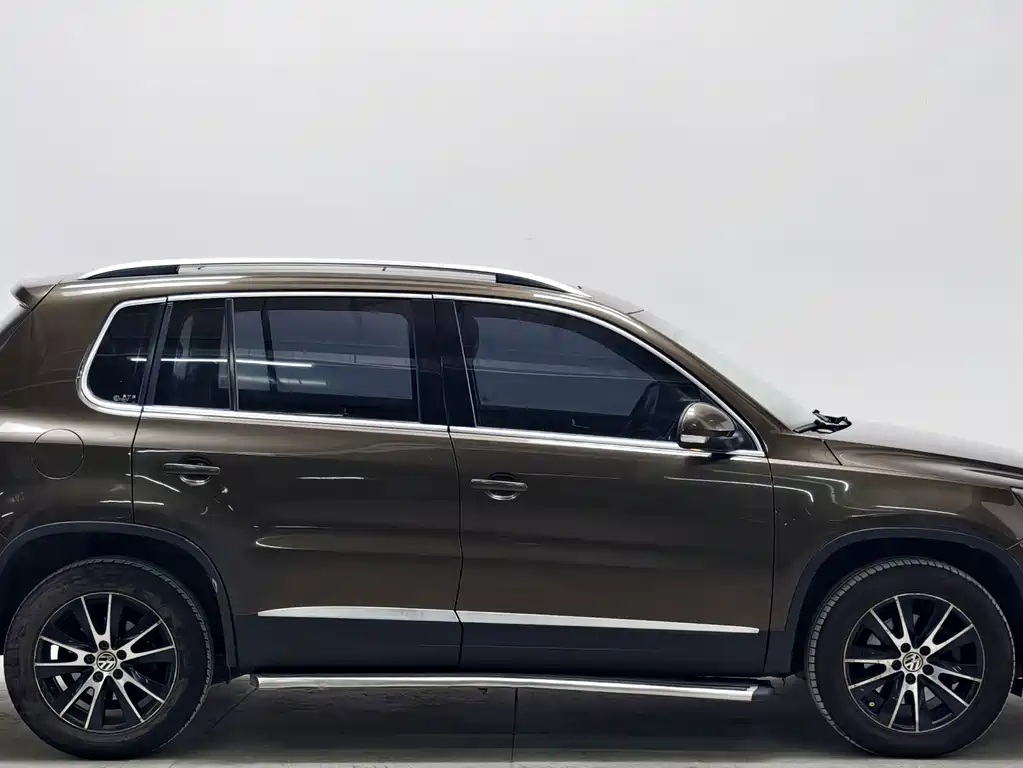 Volkswagen Tiguan — миниатюра 8