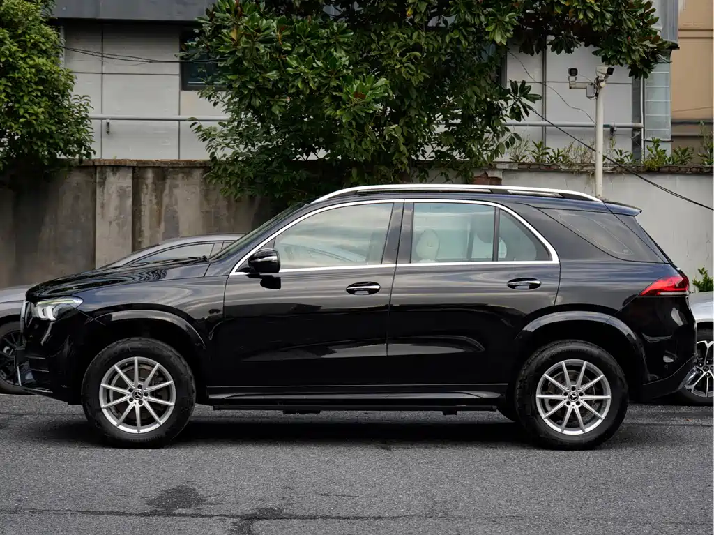 Mercedes-Benz GLE (Import) — миниатюра 3