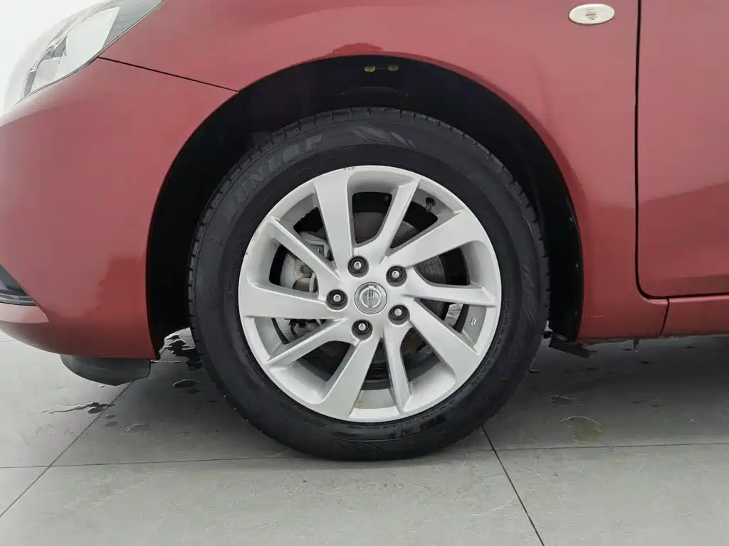 Nissan Tiida — миниатюра 17