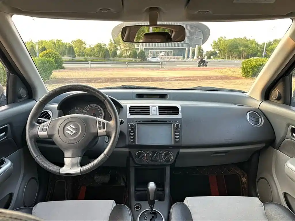 Suzuki Swift — миниатюра 9