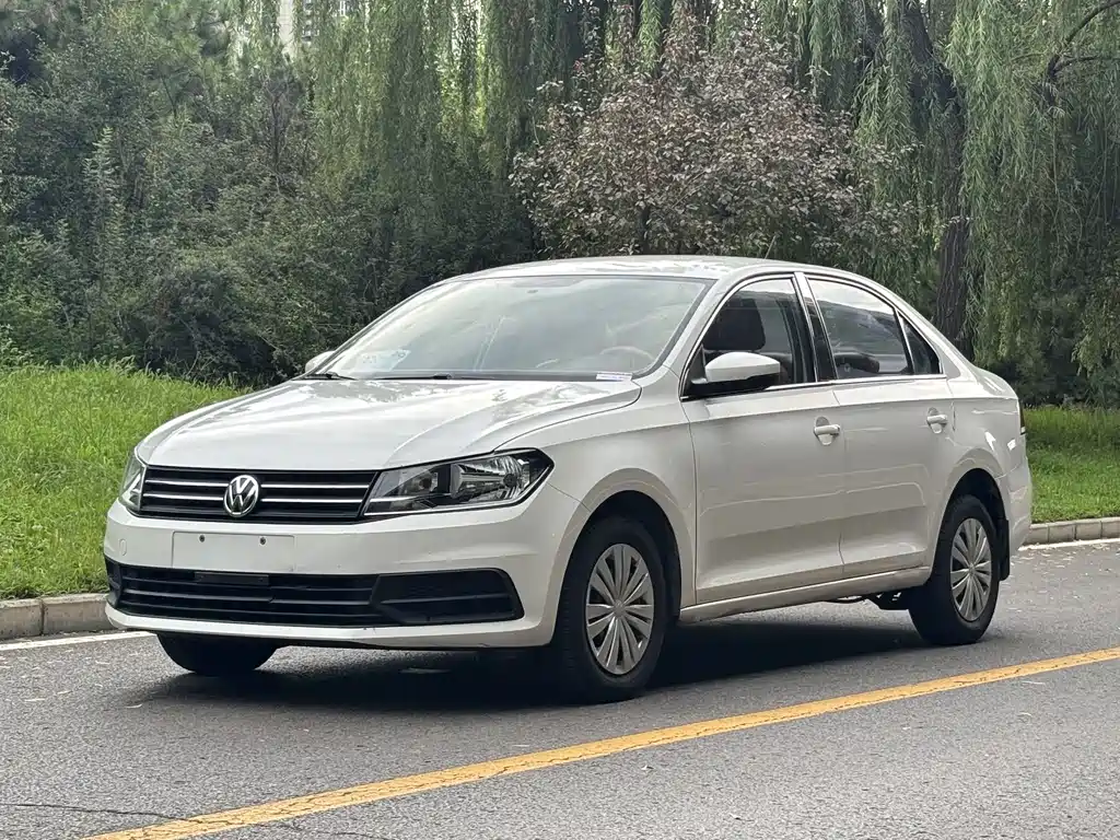 2019 Volkswagen Santana - zdjęcie 1 z 9