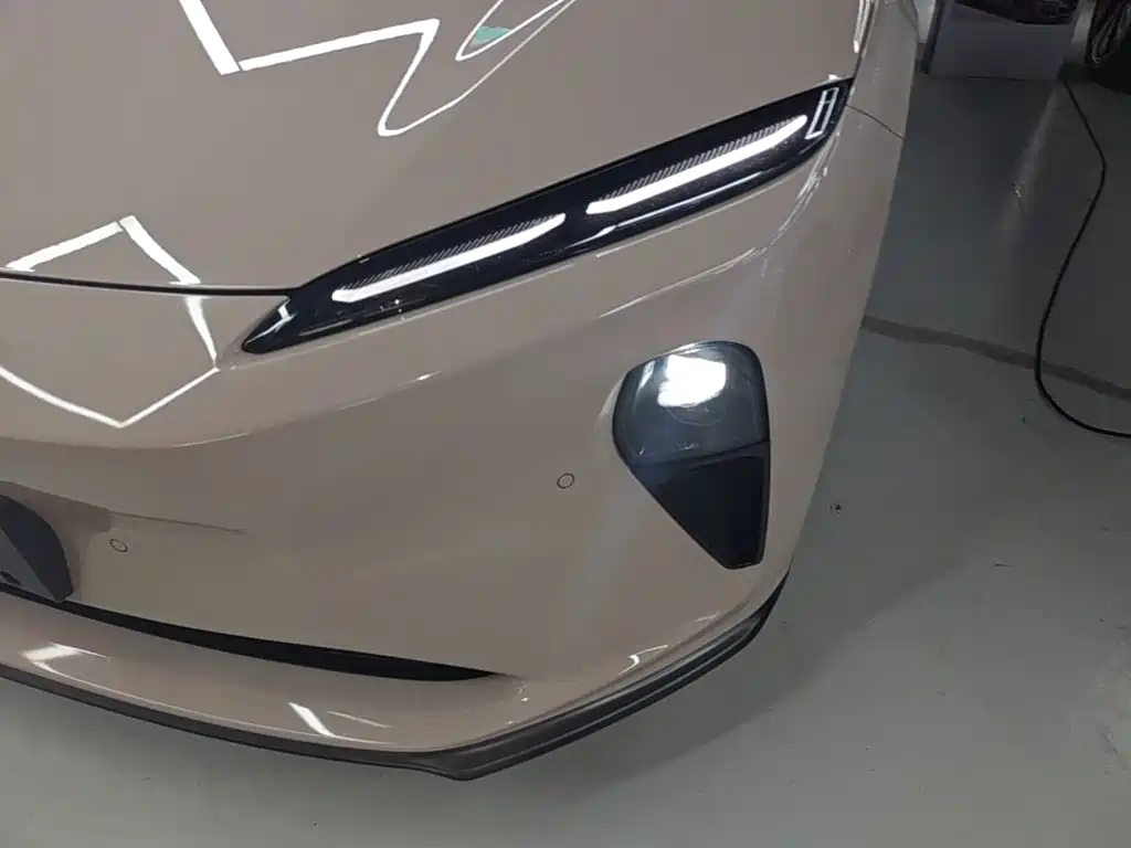NIO ET5 — миниатюра 24