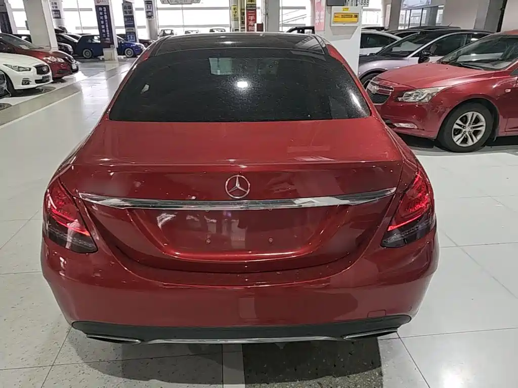 Mercedes-Benz C-Class — миниатюра 6