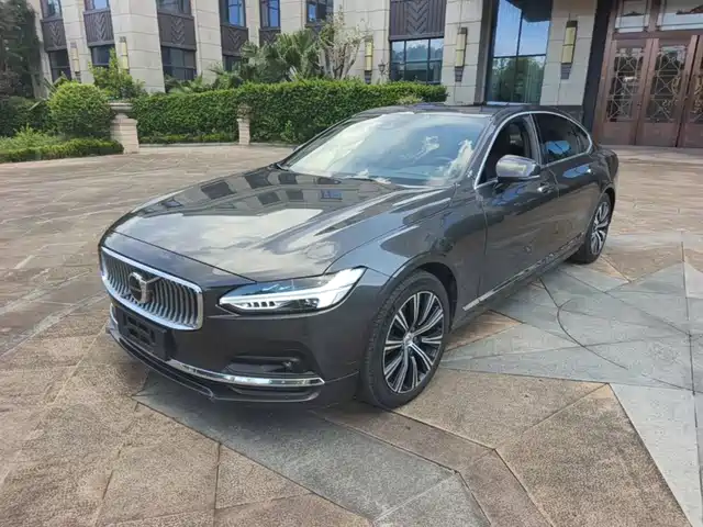 2021 Volvo S90