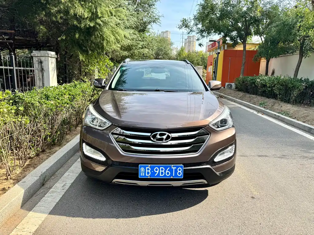 Hyundai Santa Fe — миниатюра 4