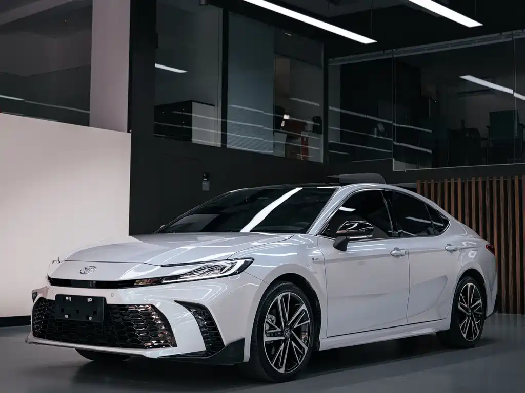 Toyota Camry 2024