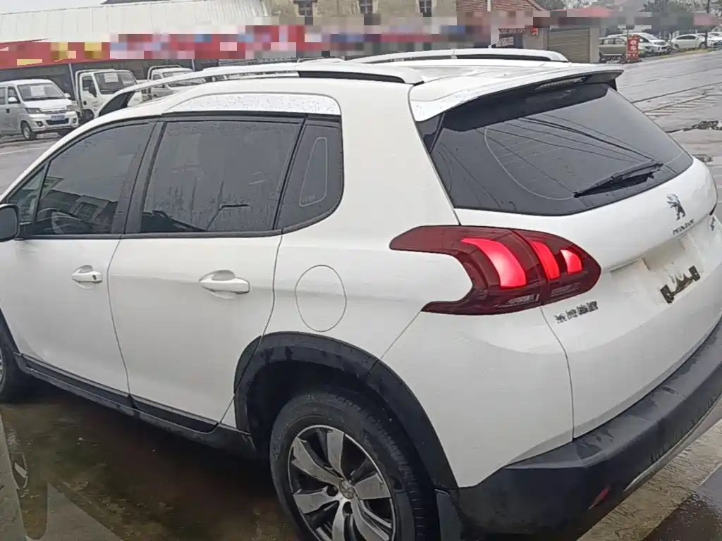 Peugeot 2008 — миниатюра 5