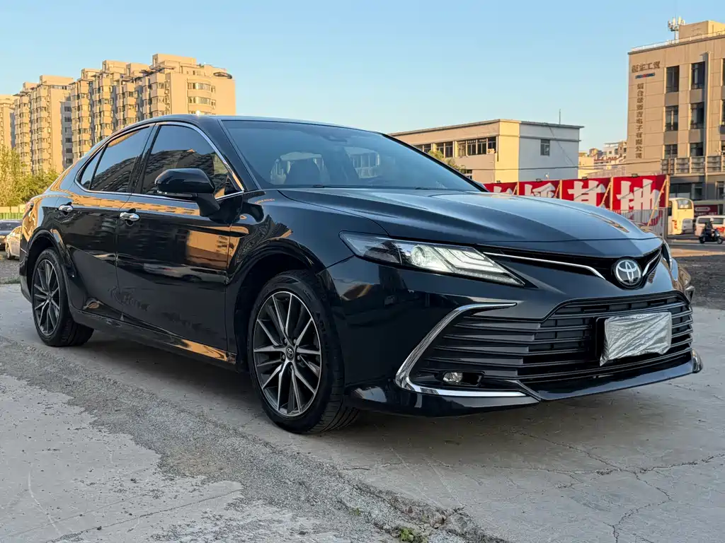 Toyota Camry — миниатюра 6