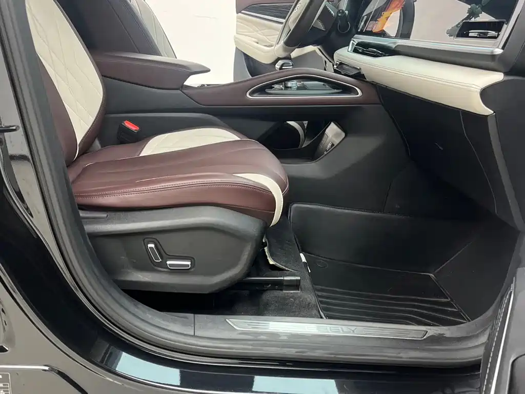 Geely Xingyue L — миниатюра 8