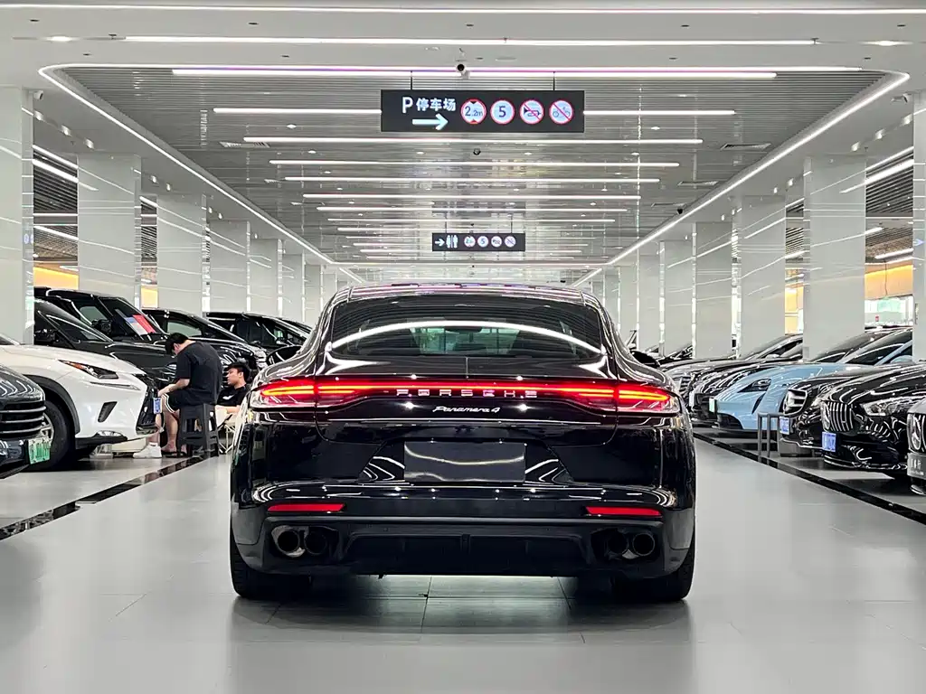 Porsche Panamera — миниатюра 9