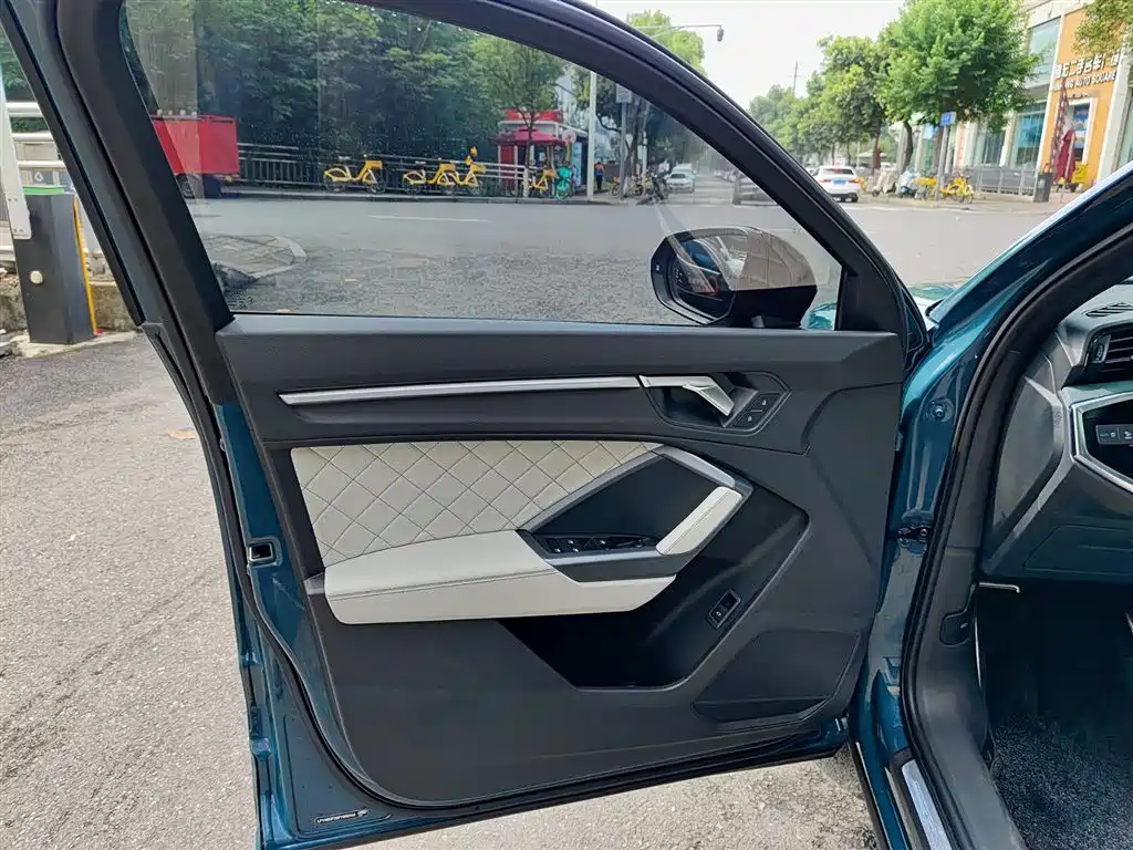 Audi Q3 Sportback 2024 45 TFSI quattro