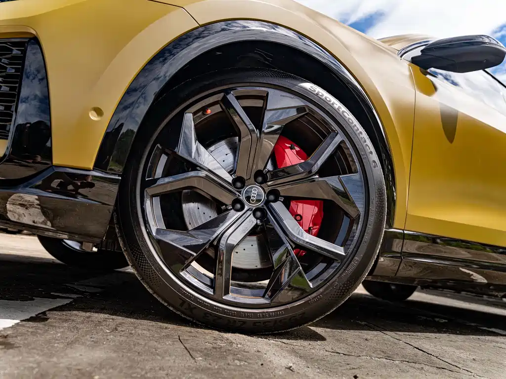 Audi RS Q8 — миниатюра 5