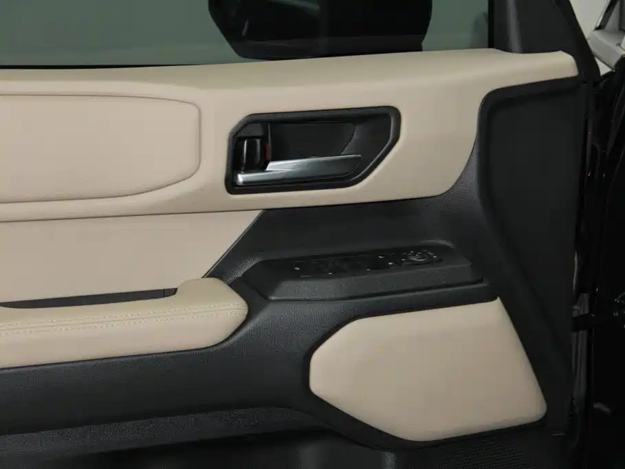 Toyota Prado — миниатюра 22