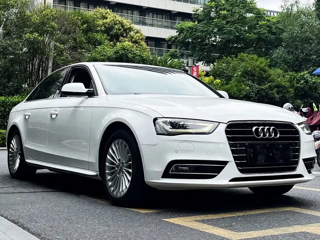 Audi A4L 2015 35 TFSI AT Comfort