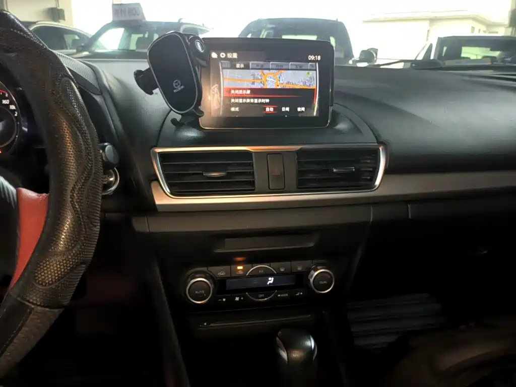 Mazda 3 Axela — миниатюра 13