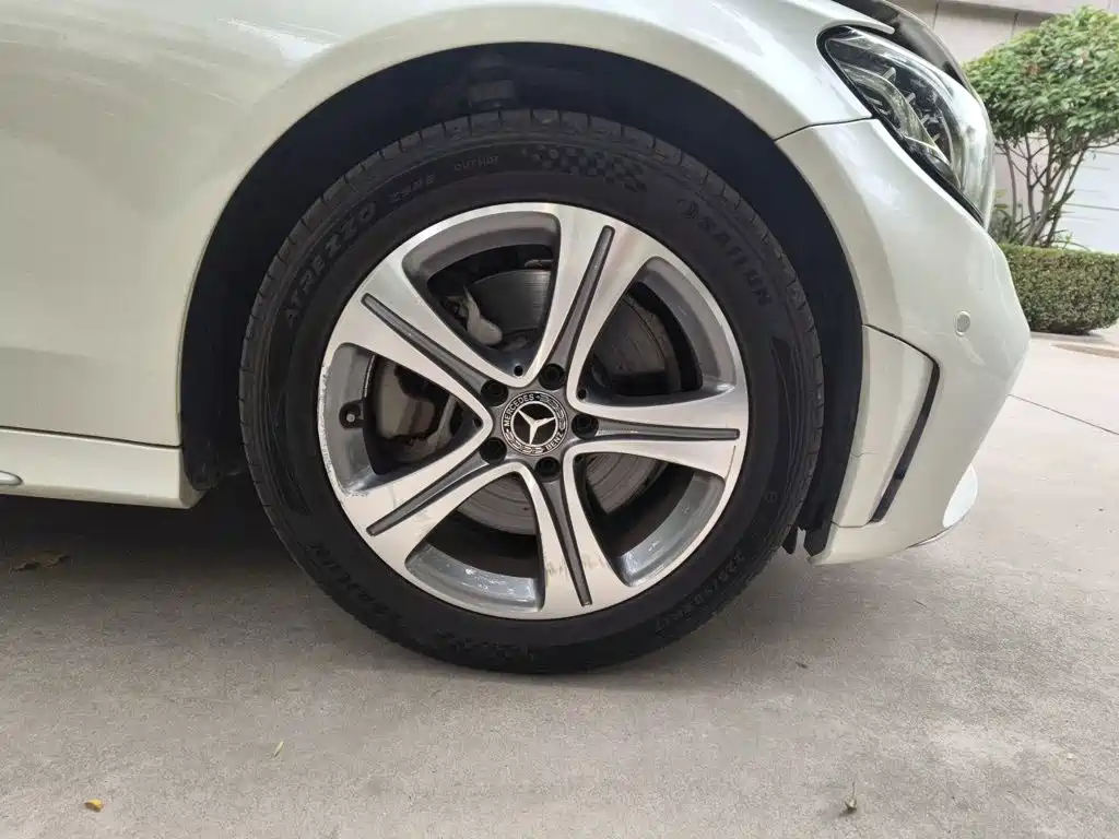Mercedes-Benz C-Class — миниатюра 24