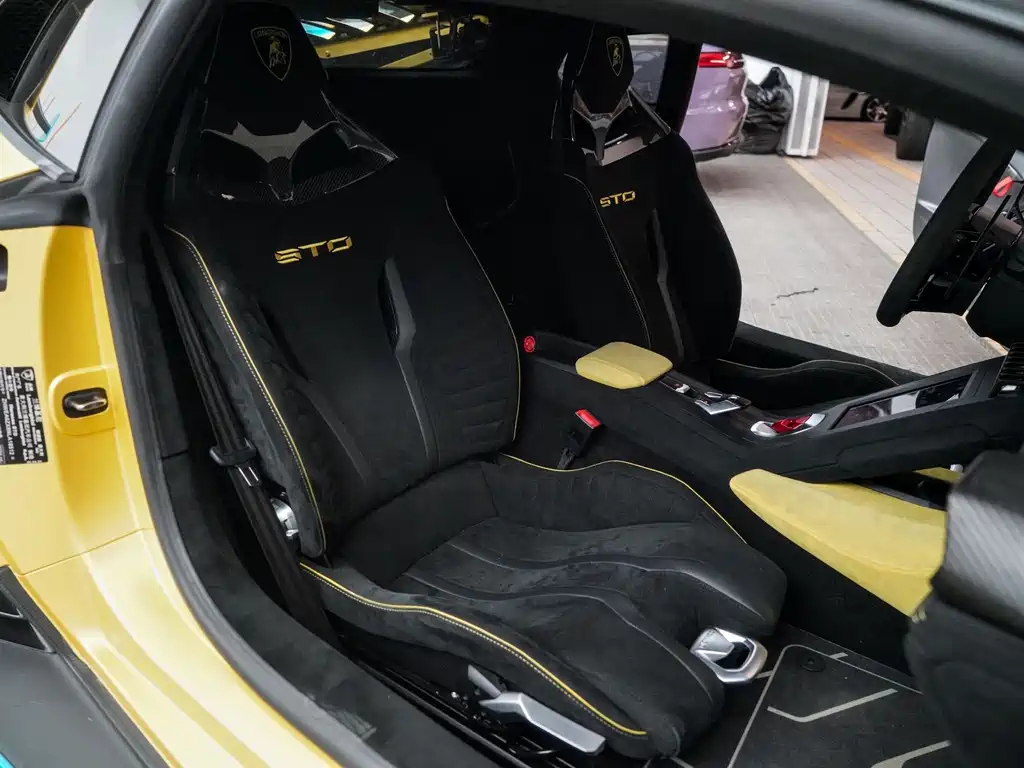 Lamborghini Huracán - фото 10
