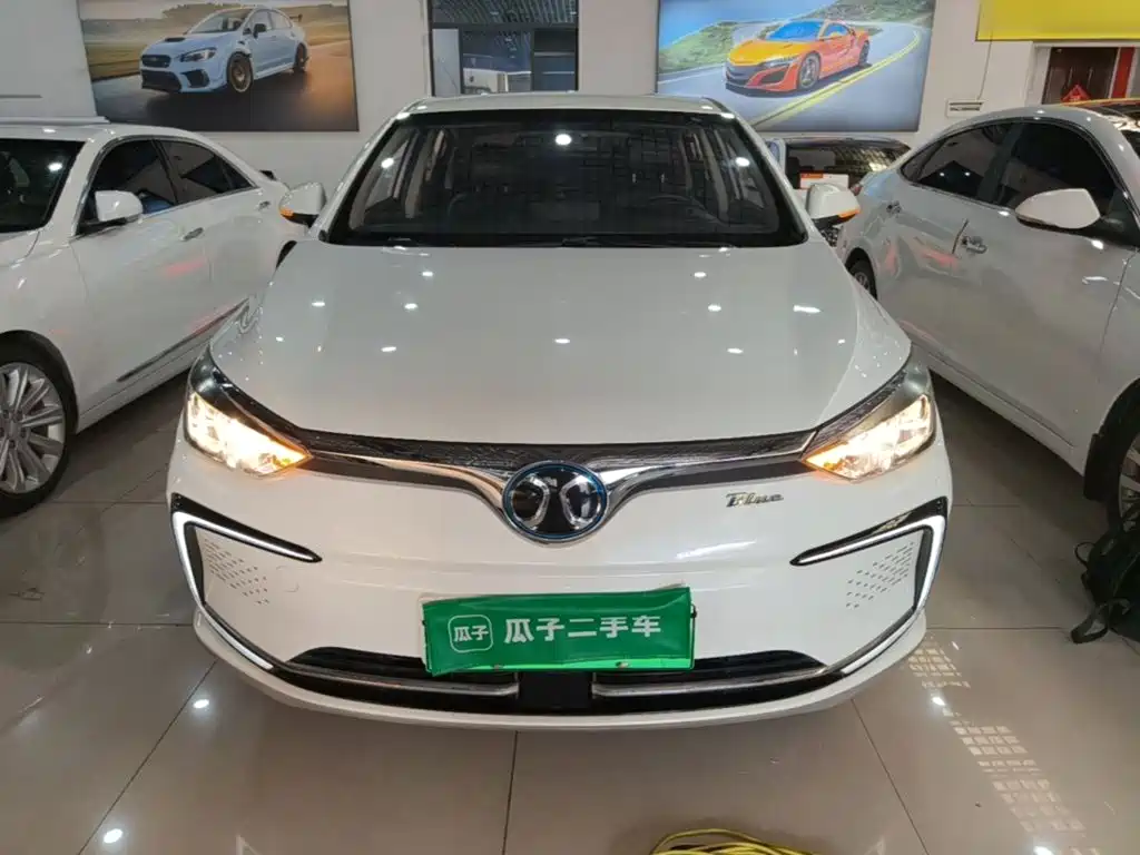 BAIC EU5 — миниатюра 3