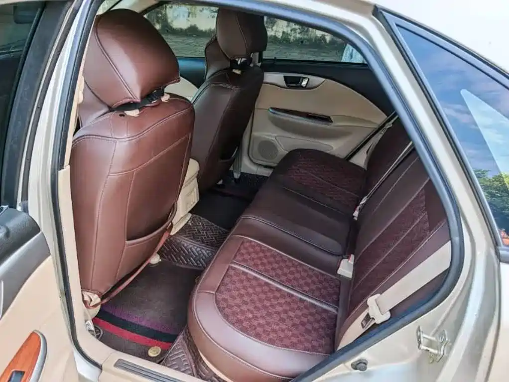 Buick Excelle — миниатюра 6