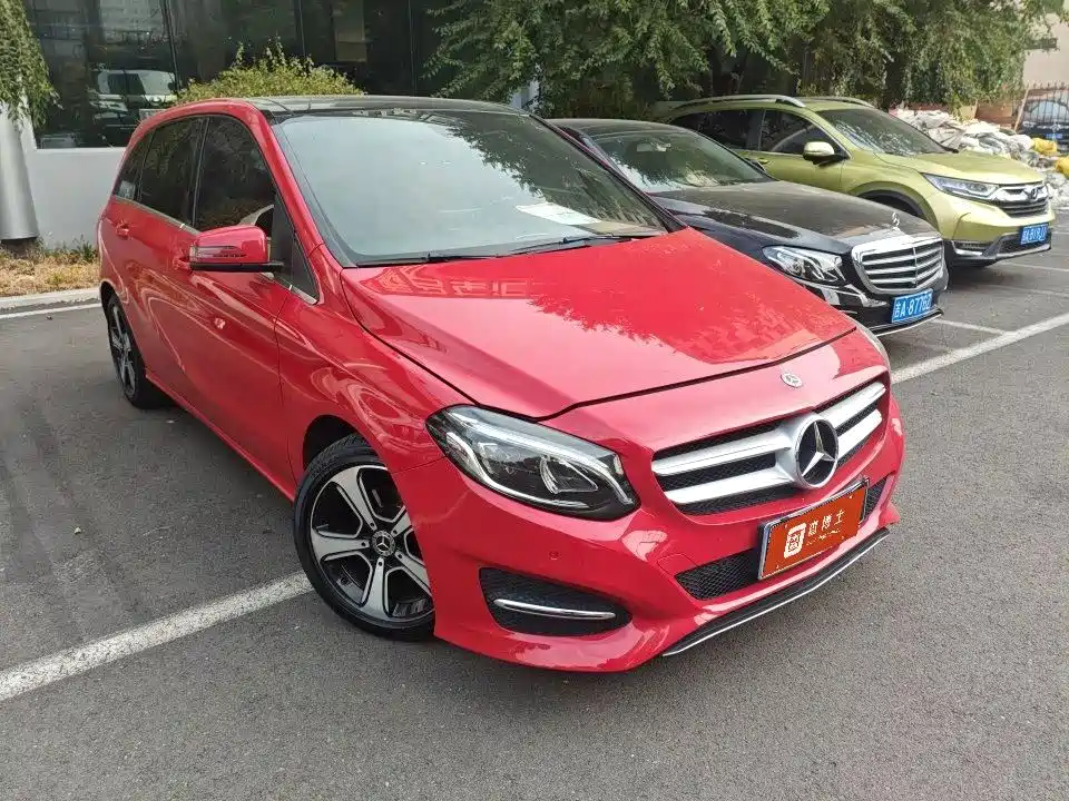 Mercedes-Benz B-Class — миниатюра 2