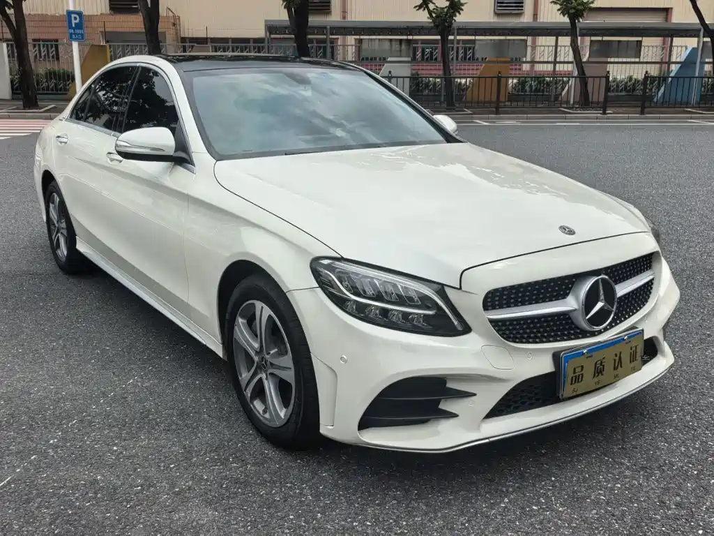 Mercedes-Benz C-Class — миниатюра 2