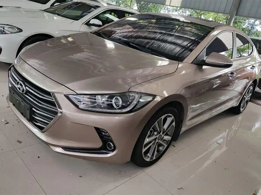 Hyundai Elantra 2019