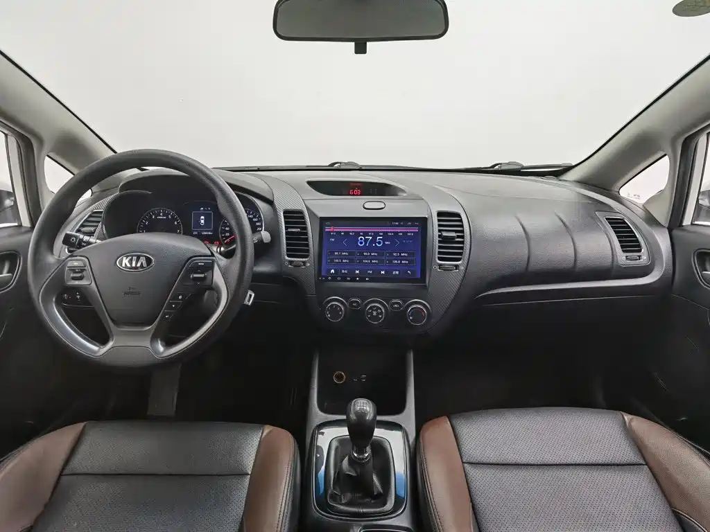 Kia K3 — миниатюра 5