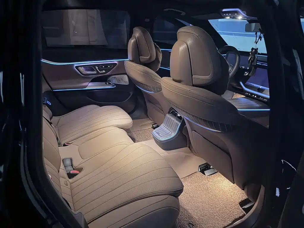 Mercedes-Benz E-class 2026 Черный из Китая, фото 6