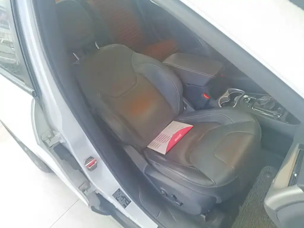 Jeep Cherokee — миниатюра 20