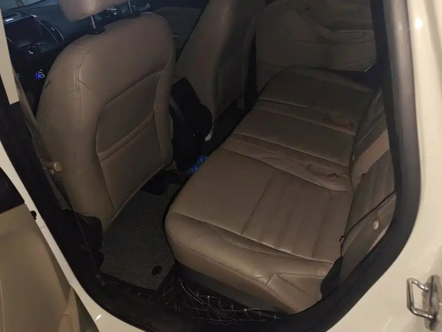 Ford Kuga — миниатюра 11