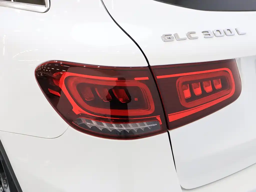 Mercedes-Benz GLC 2020 GLC 300 L 4MATIC Luxury