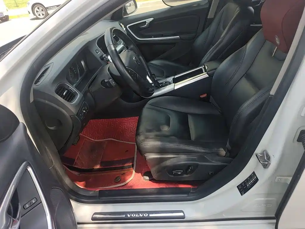 Volvo S60 — миниатюра 12