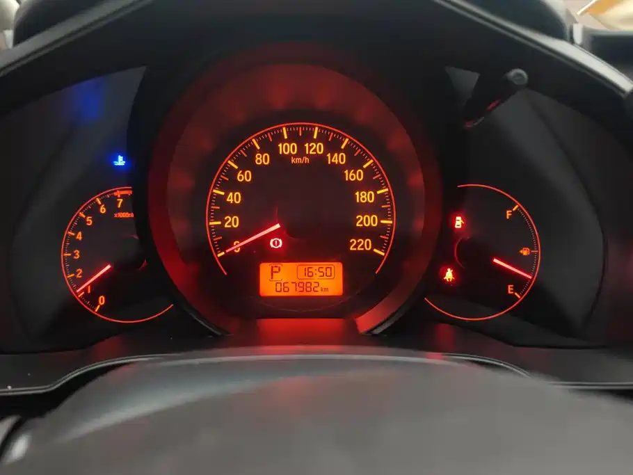 Honda Fit — миниатюра 14